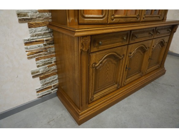 WITRYNA Z KOMODĄ PODŚWIETLANA SZKLANE PÓŁKI SZER. 163 CM