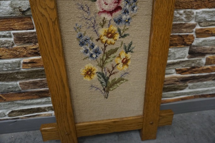 OBRAZEK GOBELIN W DREWNIANEJ RAMIE 40/68