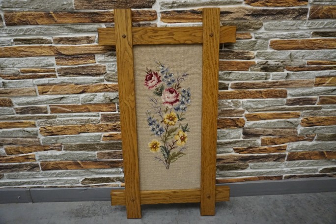 OBRAZEK GOBELIN W DREWNIANEJ RAMIE 40/68