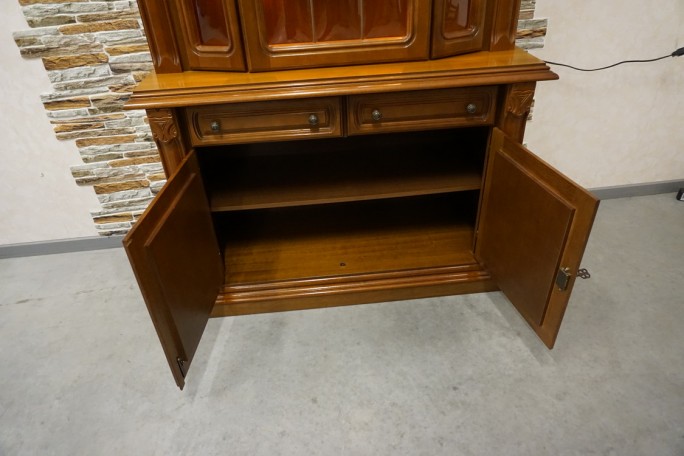 WITRYNA Z KOMODĄ ORZECH WĄSKA PODŚWIETLANA...