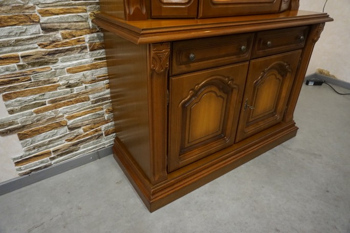 WITRYNA Z KOMODĄ ORZECH WĄSKA PODŚWIETLANA...