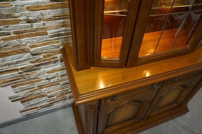 WITRYNA Z KOMODĄ ORZECH WĄSKA PODŚWIETLANA...