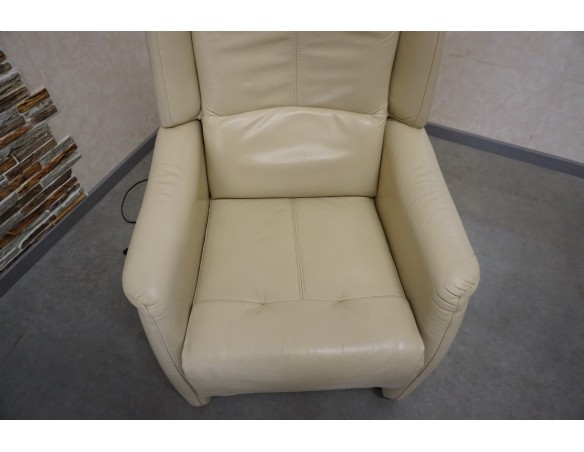 FOTEL ELEKTRYCZNY HUKLA POMOC WSTAWANIA SKÓRA JASNA 3w1