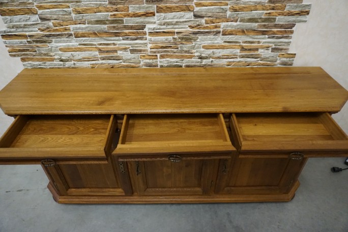 KOMODA DĘBOWA 3 DRZWIOWA LITY DĄB SZER. 199 CM