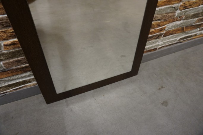 LUSTRO W CIEMNEJ RAMIE SZER. 45 CM