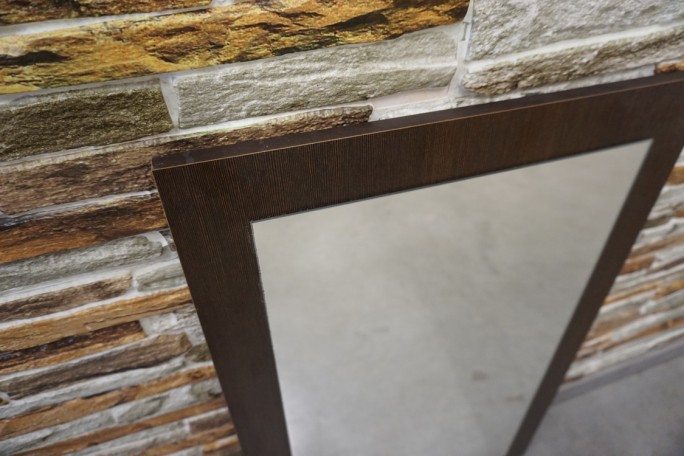 LUSTRO W CIEMNEJ RAMIE SZER. 45 CM