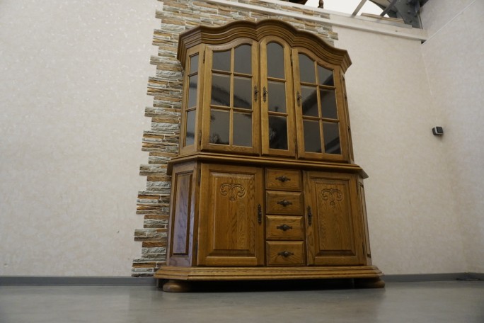 WITYRNA Z KOMODĄ DĘBOWA SZER. 160 CM