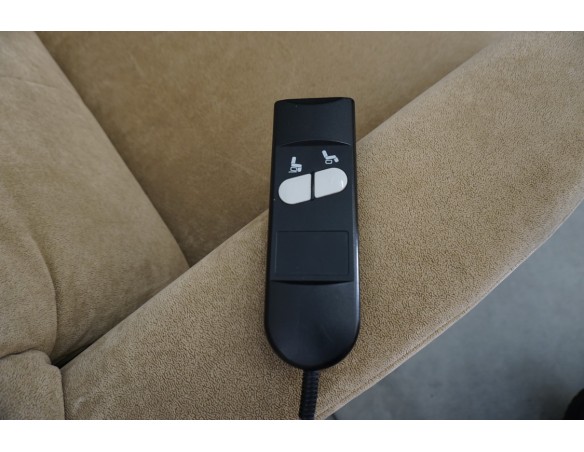 FOTEL ELEKTRYCZNY NA PILOTA FUNKCJA POMOCY WSTAWANIA HUKLA 3w1