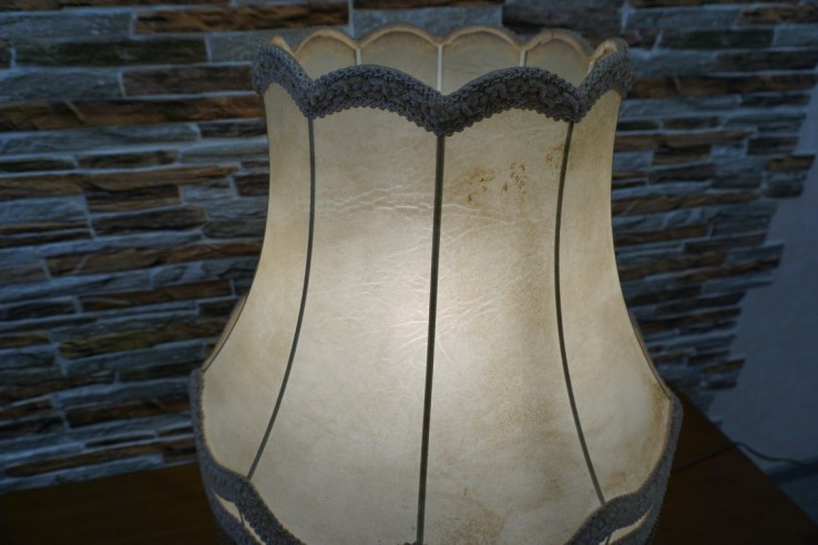 LAMPA ORZECHOWA NABLATOWA STOJĄCA 45/45 CM