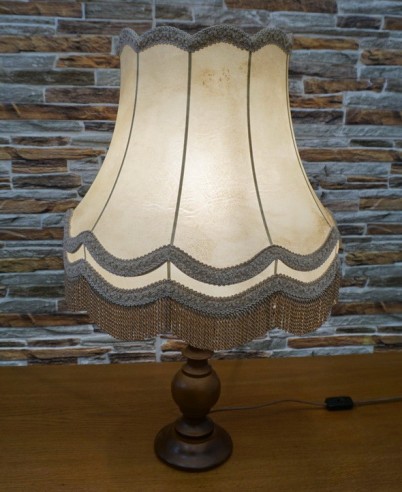 LAMPA ORZECHOWA NABLATOWA STOJĄCA 45/45 CM