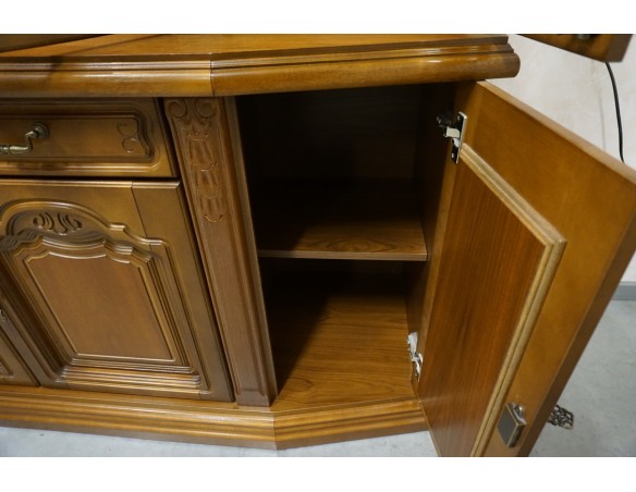 WITRYNA Z KOMODĄ ORZECHOWA PODŚWIETLANA SZER. 175 CM