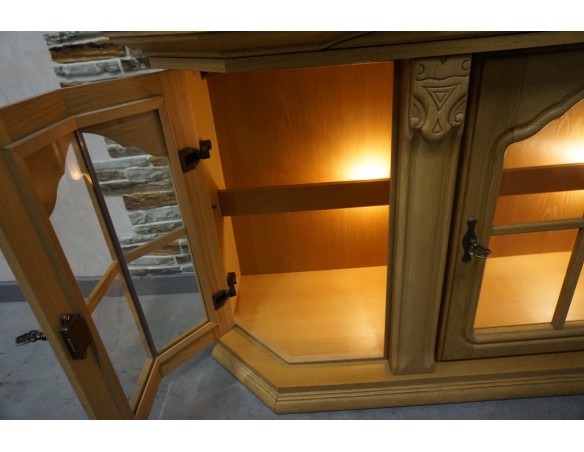 WITRYNKA WISZĄCA JASNY DĄB PODŚWIETLANA SZER. 145 CM