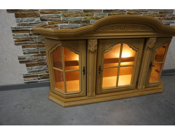 WITRYNKA WISZĄCA JASNY DĄB PODŚWIETLANA SZER. 145 CM