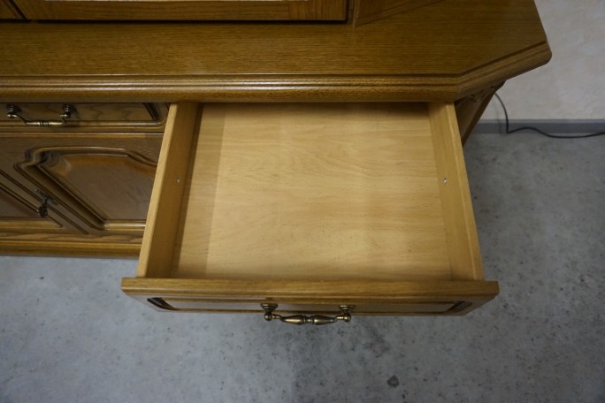 WITRYNA Z KOMODĄ DĘBOWA PODŚWIETLANA 5 DRZWIOWA...