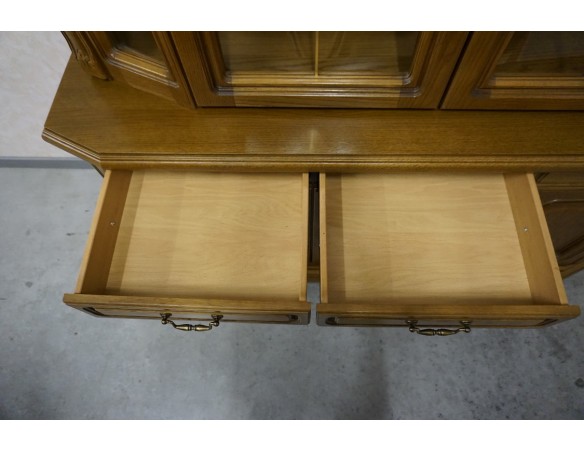 WITRYNA Z KOMODĄ DĘBOWA PODŚWIETLANA 5 DRZWIOWA SZER. 160 CM