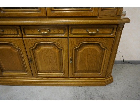 WITRYNA Z KOMODĄ DĘBOWA PODŚWIETLANA 5 DRZWIOWA SZER. 160 CM