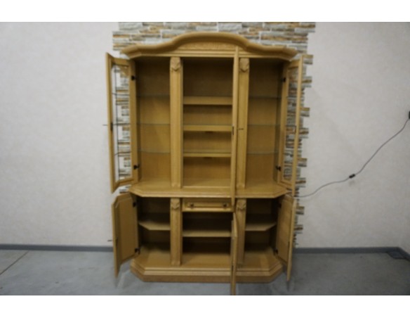 WITRYNA Z KOMODĄ  JASNA PODŚWIETLANA SZER. 140 CM