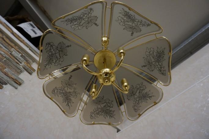 WISZĄCY ŻYRANDOL SZKLANY KLOSZ GWINT E14 55/55 CM