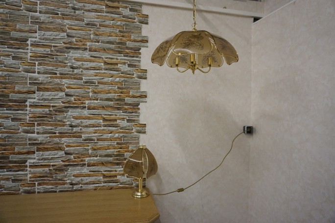 LAMPKA BIURKOWA SZKLANY KLOSZ 21/21 CM GWINT E24