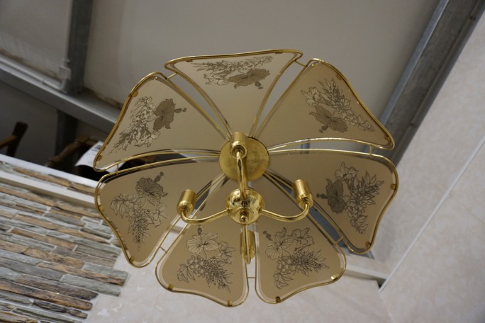 WISZĄCY ŻYRANDOL SZKLANY KLOSZ GWINT E14 55/55 CM