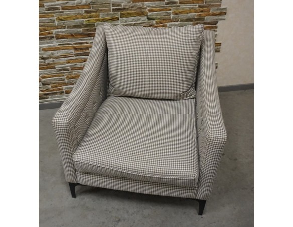 FOTEL DUŻY JASNY MATERIAŁOWY SZER. 82 CM