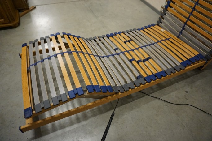 STELAŻ ELEKTRYCZNY 100x200 CM NA PILOTA