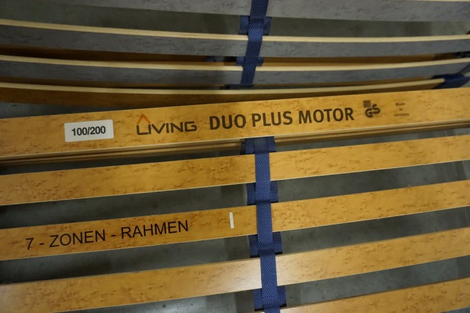 STELAŻ ELEKTRYCZNY 100x200 CM NA PILOTA