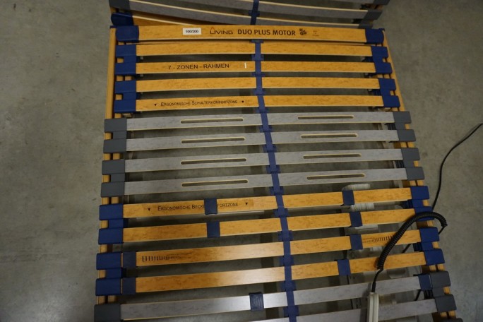 STELAŻ ELEKTRYCZNY 100x200 CM NA PILOTA