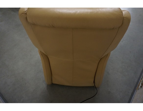 FOTEL ELEKTRYCZNY NA PILOTA SKÓRA NATURALNA POMOC WSTAWANIA 3w1