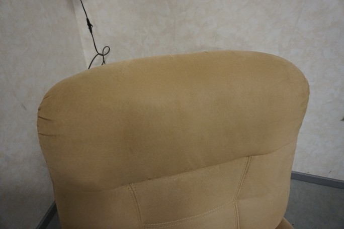 FOTEL ELEKTRYCZNY NA PILOTA Z FUNKCJA POMOCY...