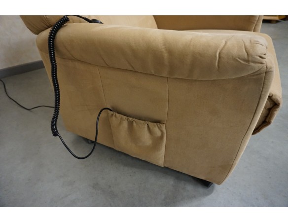 FOTEL ELEKTRYCZNY NA PILOTA Z FUNKCJA POMOCY WSTAWANIA 3w1