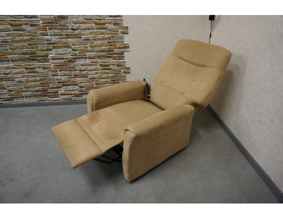 FOTEL ELEKTRYCZNY NA PILOTA Z FUNKCJA POMOCY WSTAWANIA 3w1