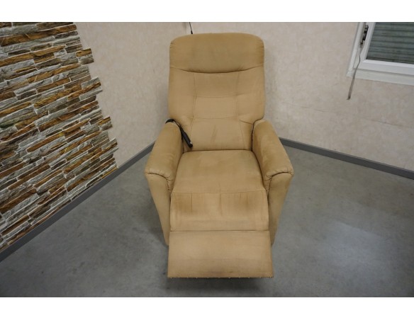 FOTEL ELEKTRYCZNY NA PILOTA Z FUNKCJA POMOCY WSTAWANIA 3w1