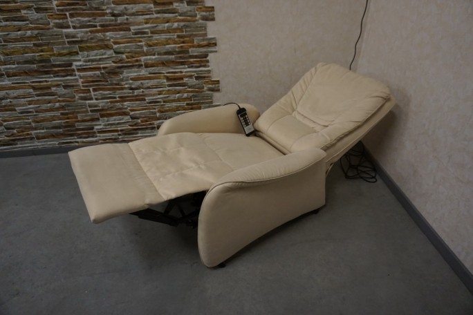 FOTEL ELEKTRYCZNY NA PILOTA HUKLA Z FUNKCJA...