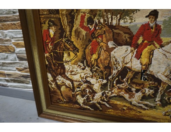 OBRAZ W DREWNIANEJ RAMIE PROSTOKĄTNY GOBELIN SZER. 102 CM