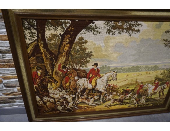 OBRAZ W DREWNIANEJ RAMIE PROSTOKĄTNY GOBELIN SZER. 102 CM