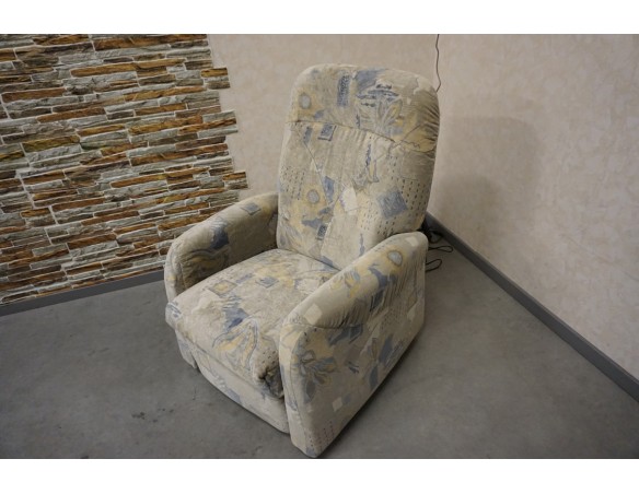 FOTEL ELEKTRYCZNY NA PILOTA FUNKCJA POMOCY WSTAWANIA 3w1