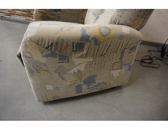 FOTEL ELEKTRYCZNY NA PILOTA FUNKCJA POMOCY WSTAWANIA 3w1