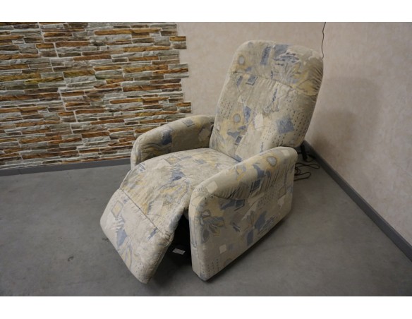 FOTEL ELEKTRYCZNY NA PILOTA FUNKCJA POMOCY WSTAWANIA 3w1