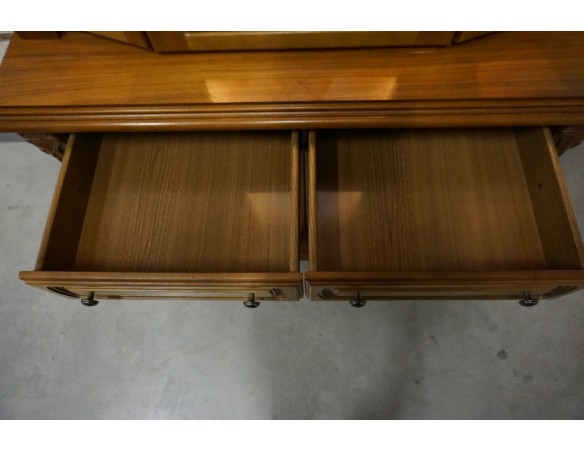 WITRYNA Z KOMODĄ ORZECH PODŚWIETLANA SZER. 118 CM