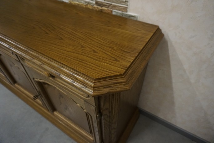 KOMODA DĘBOWA 4 DRZWIOWA SZER. 218 CM