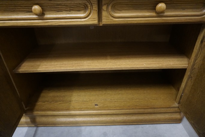 KOMODA DĘBOWA 4 DRZWIOWA SZER. 218 CM