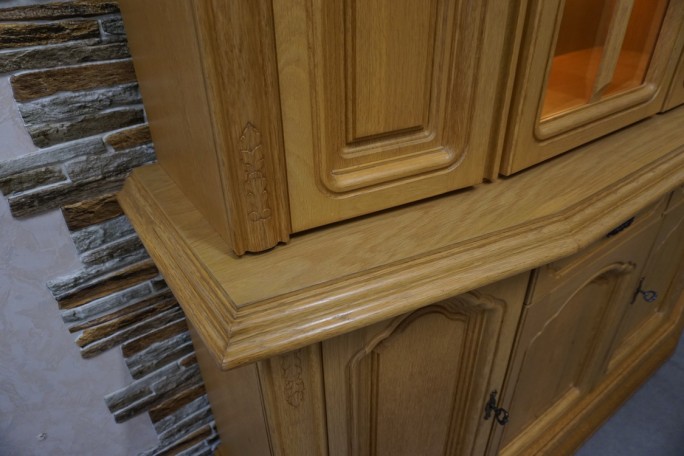 WITRYNA Z KOMODĄ PODŚWIETLANA JASNA 8 DRZWIOWA...