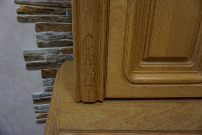 WITRYNA Z KOMODĄ PODŚWIETLANA JASNA 8 DRZWIOWA...