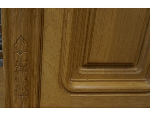 WITRYNA Z KOMODĄ PODŚWIETLANA JASNA 8 DRZWIOWA SZER. 177 CM