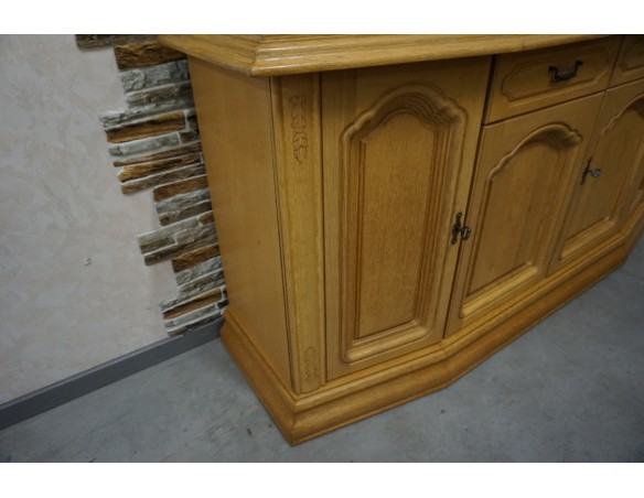 WITRYNA Z KOMODĄ PODŚWIETLANA JASNA 8 DRZWIOWA SZER. 177 CM