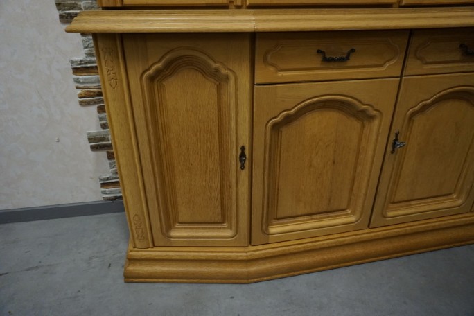 WITRYNA Z KOMODĄ PODŚWIETLANA JASNA 8 DRZWIOWA...