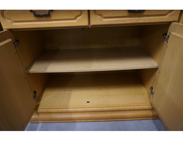 WITRYNA Z KOMODĄ PODŚWIETLANA JASNA 8 DRZWIOWA SZER. 177 CM