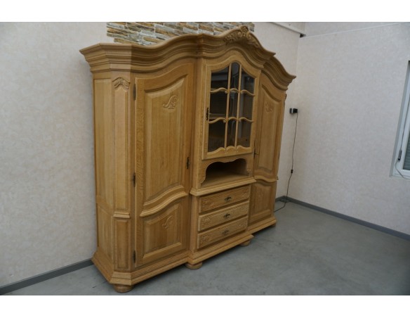 WITRYNA KREDENS JASNY LITY DĄB PODŚWIETALANA SZER. 232 CM