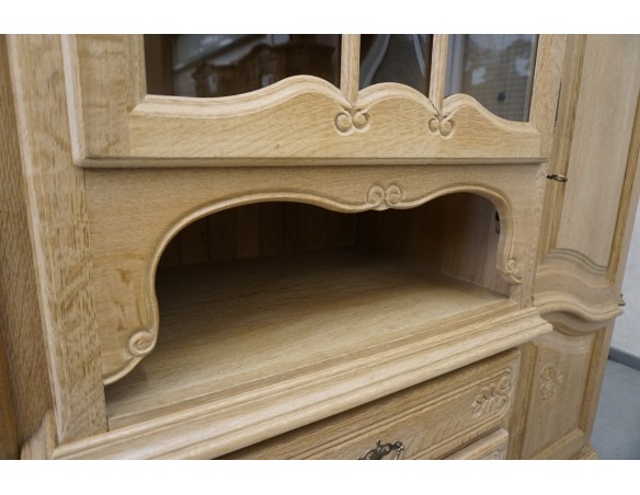 WITRYNA KREDENS JASNY LITY DĄB PODŚWIETALANA SZER. 232 CM